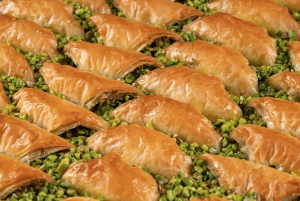Tereyağlı Hamur 2000 Gr Şöbiyet Tatlısı pasta